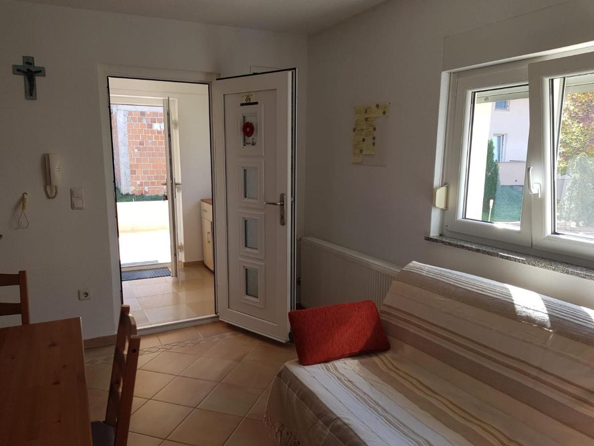Minihaus In Zagreb Apartment Sesvete Luaran gambar