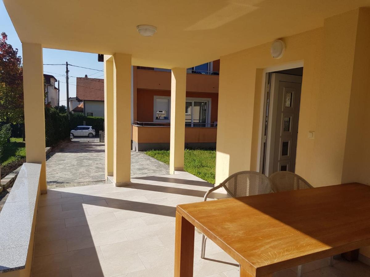 Minihaus In Zagreb Apartment Sesvete Luaran gambar