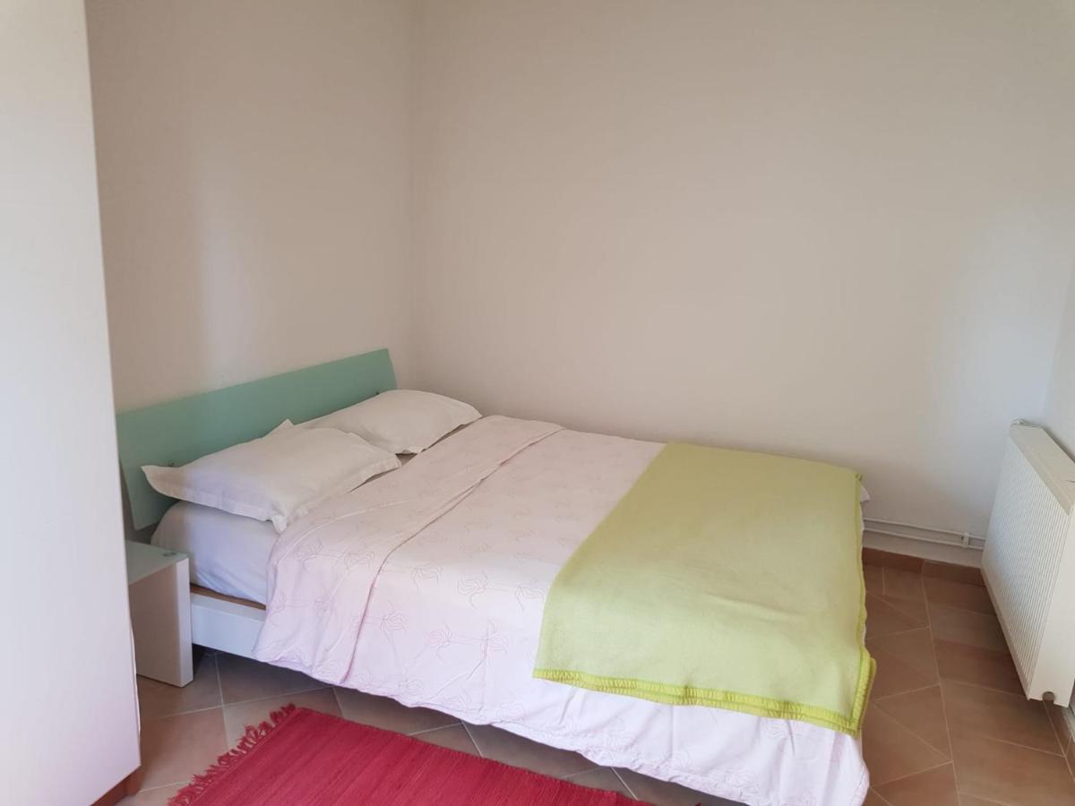 Minihaus In Zagreb Apartment Sesvete Luaran gambar