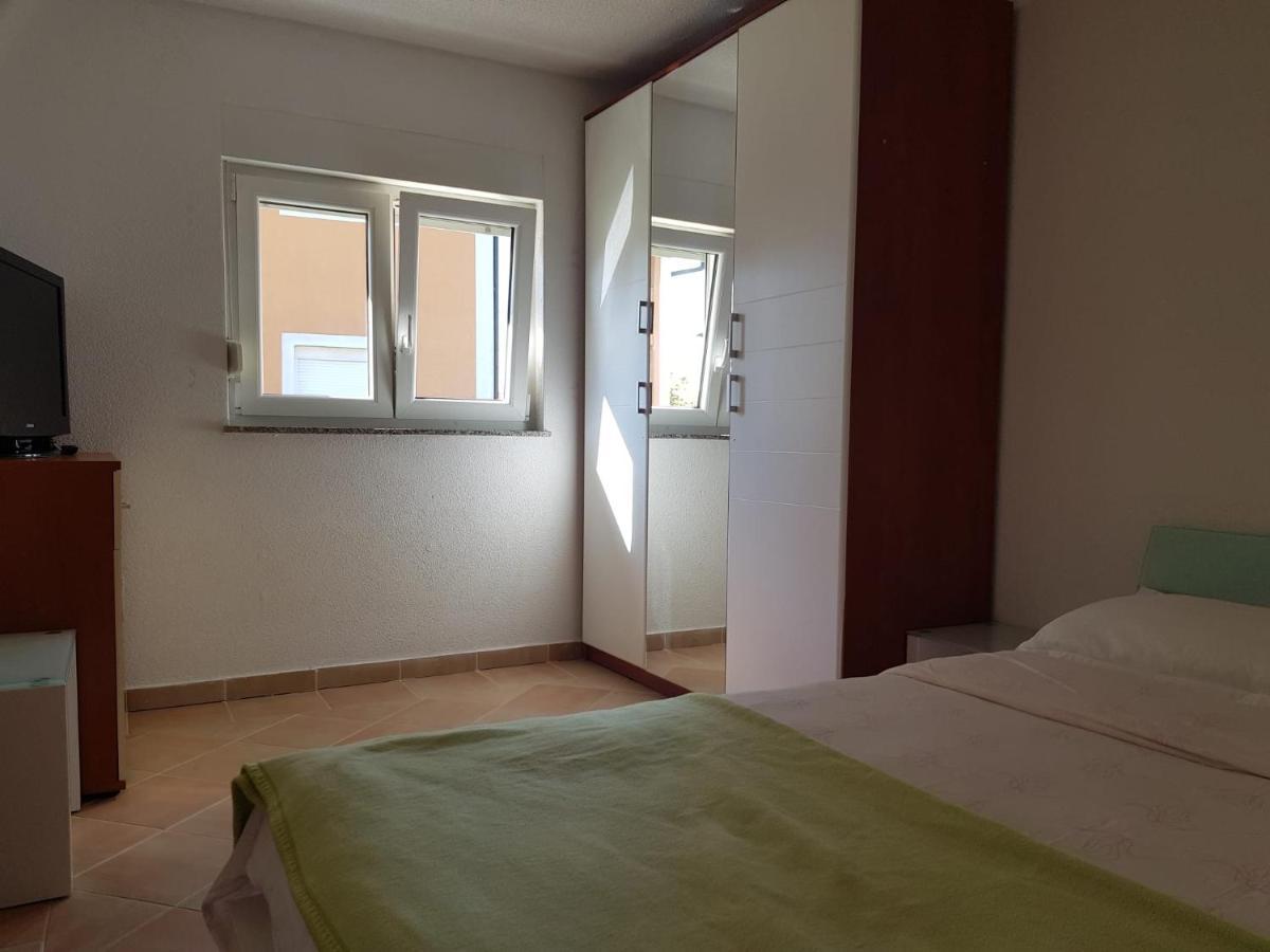Minihaus In Zagreb Apartment Sesvete Luaran gambar