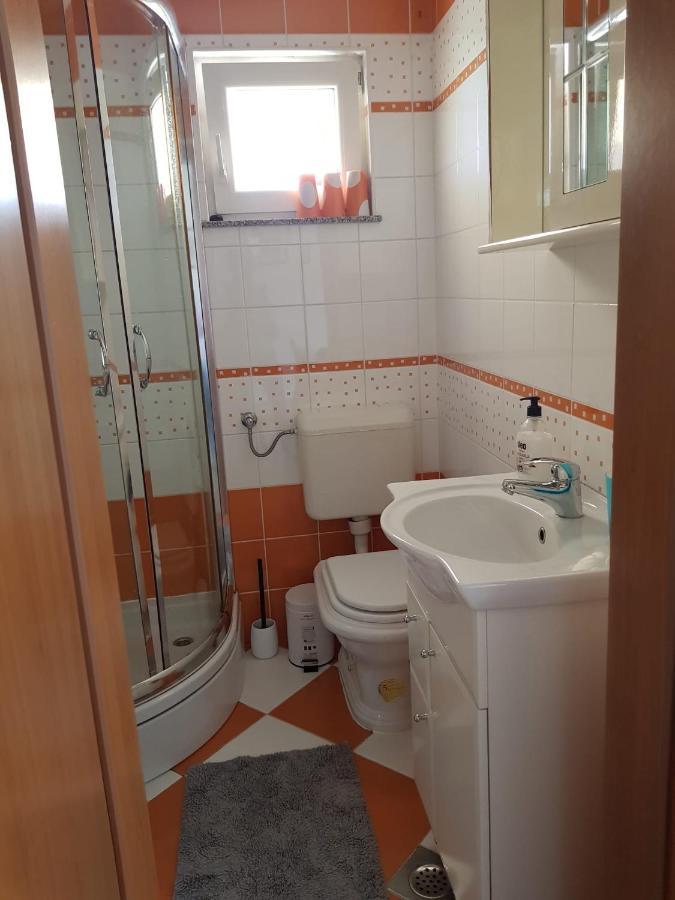 Minihaus In Zagreb Apartment Sesvete Luaran gambar